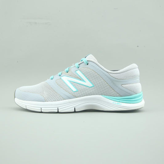 New Balance 711V2